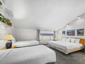 Condo, 3 Bedrooms