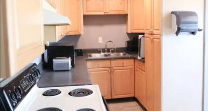 Unique 1BR 10-Mins to Nashville