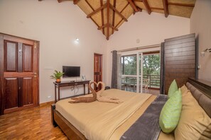 Desk, free WiFi - Xplore Indo - Onella (Kotagiri)