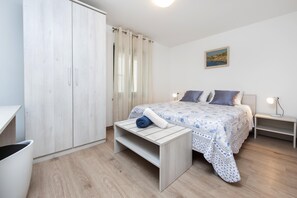 Apartamento, 1 quarto, terraço | Wi-Fi de cortesia, roupa de cama
