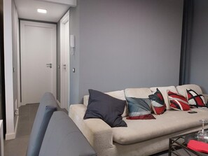 Een smart-tv, een filmbibliotheek en een stereo