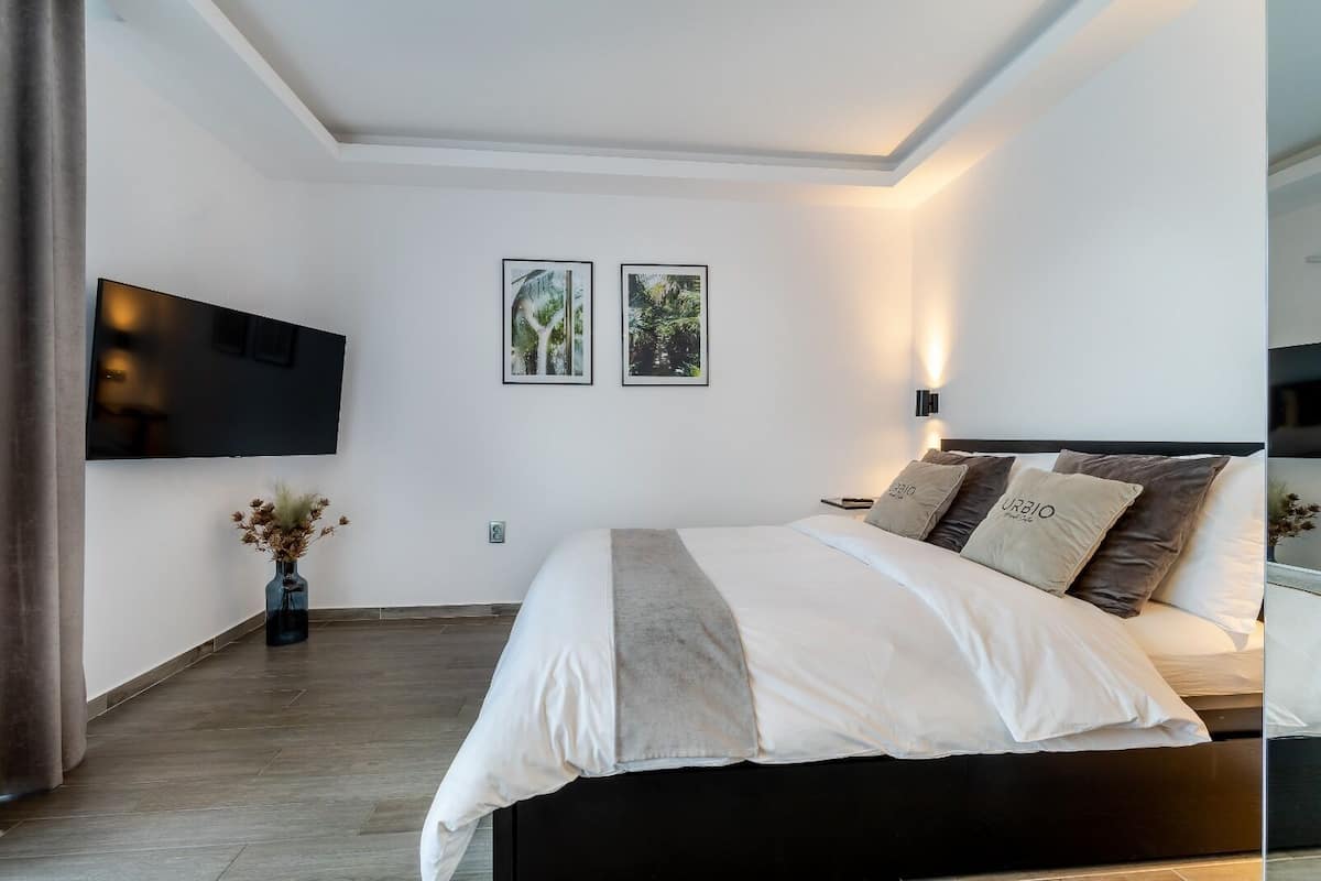 Estúdio urbano | 1 quarto, Wi-Fi de cortesia, roupa de cama