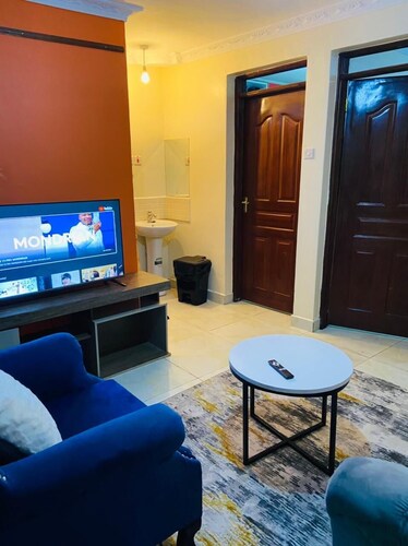 Lux Suites Boujee Homes Utawala