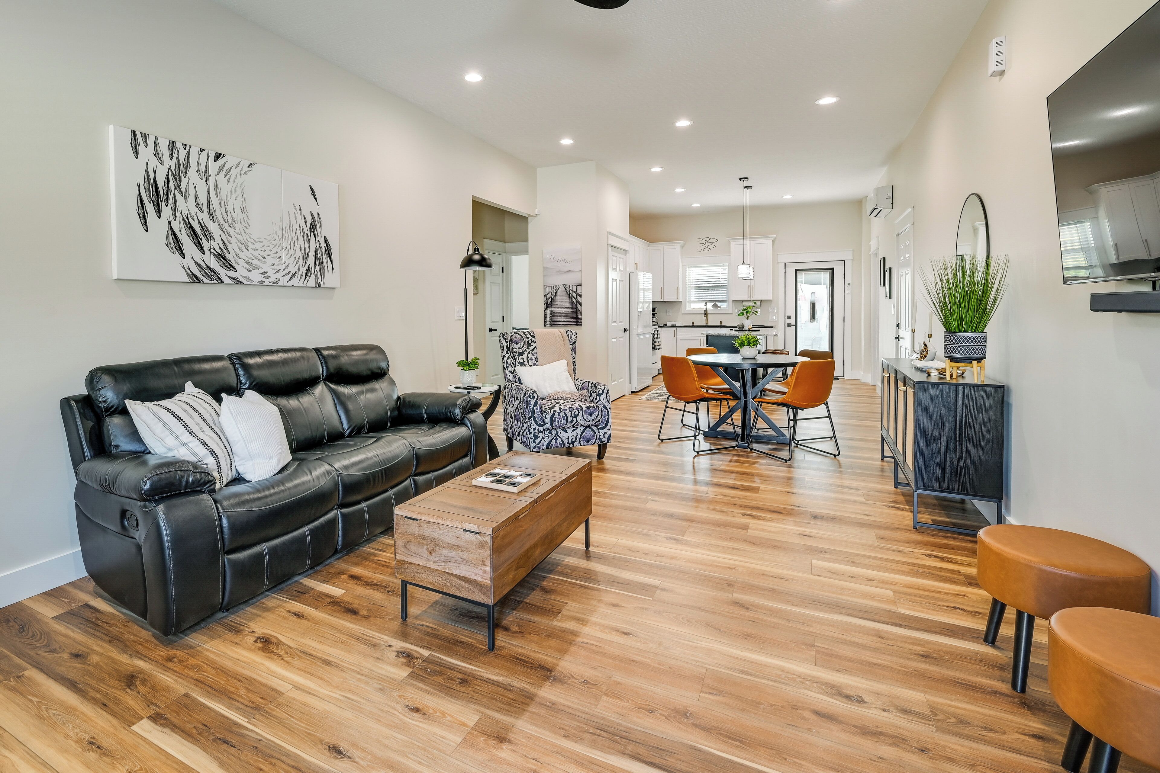 House (2 Bedrooms) | Front of property