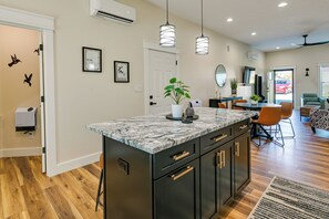 Casa (2 Bedrooms) | Interior