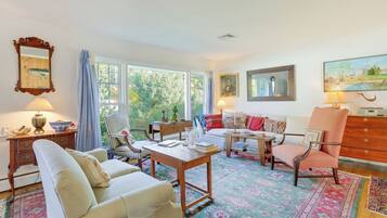 House (2 Bedrooms) | Front of property