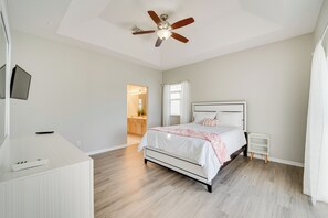 Interior - 13 Mi to Animal Kingdom: Getaway w/ Patio! (Davenport)