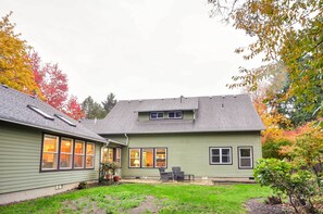 House (3 Bedrooms) | Interior - Dog-friendly Milwaukie Home: 9 Mi to Dtwn Portland (Milwaukie)