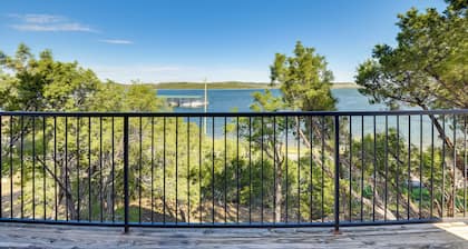 Modern Graford Cabin: Walk to Possum Kingdom Lake!