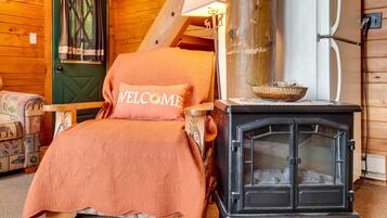 House (1 Bedroom) | Interior