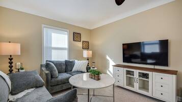 House (2 Bedrooms) | Front of property