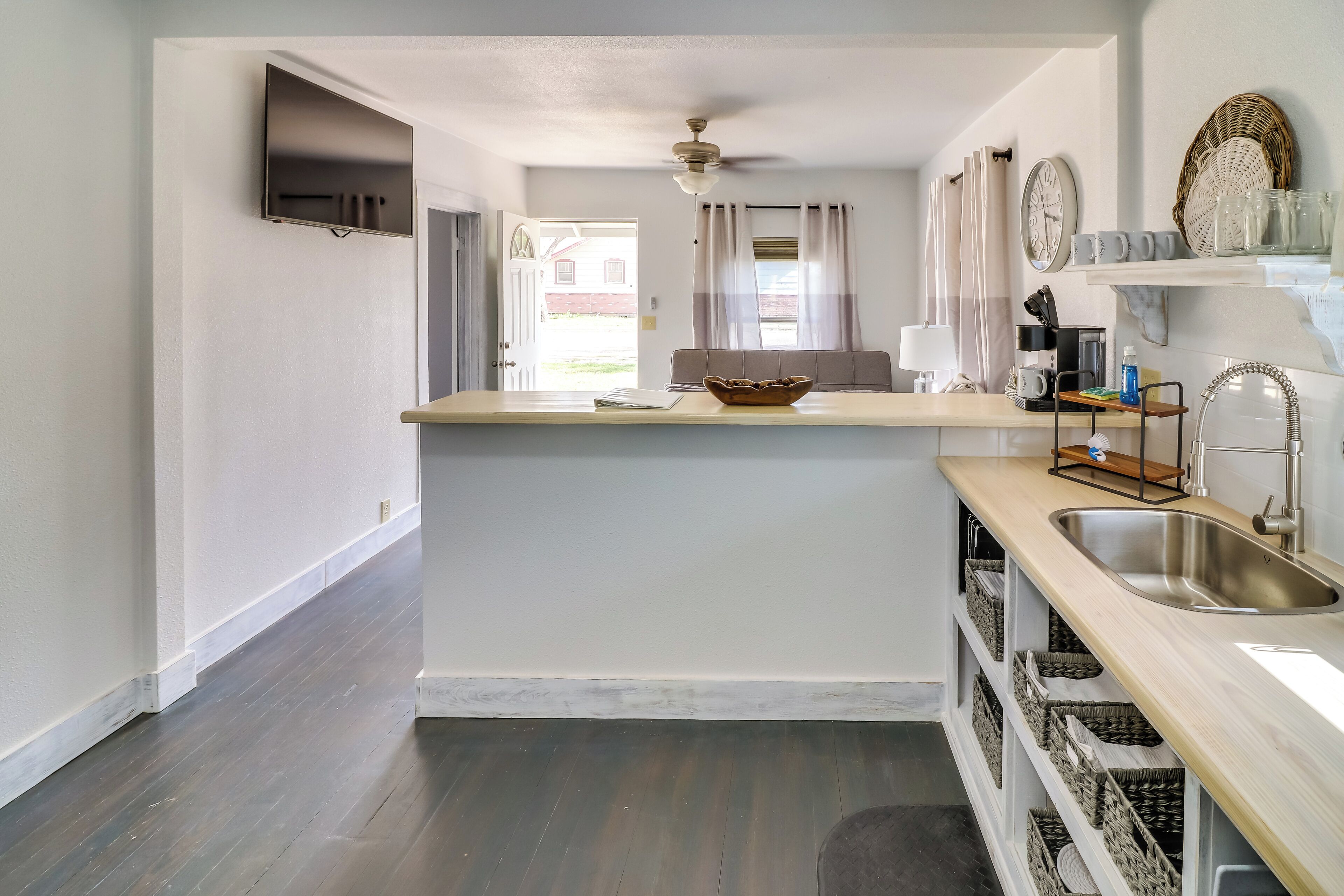 House (1 Bedroom) | Interior