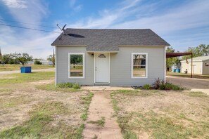 House (1 Bedroom) | Interior