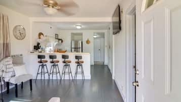 House (1 Bedroom) | Interior