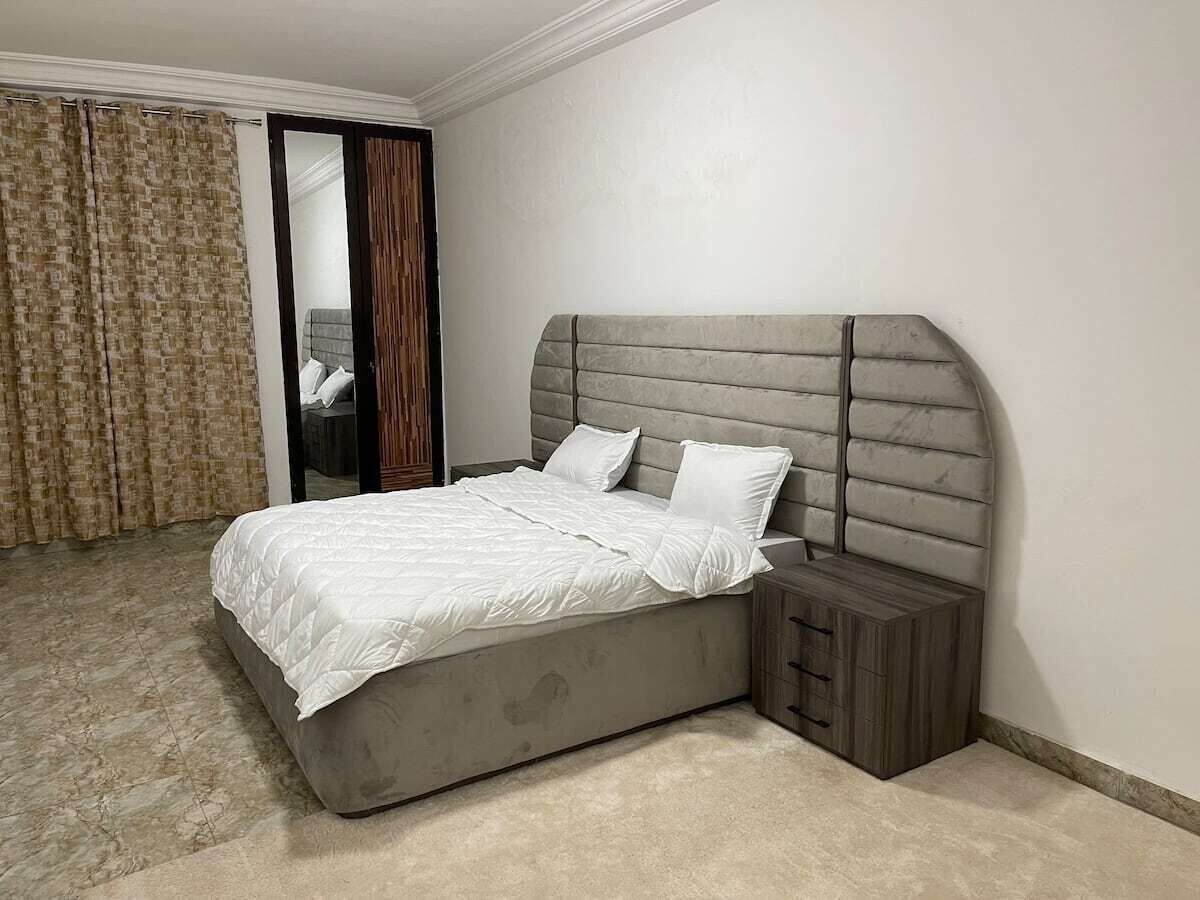 2 chambres, fer et planche à repasser, Wi-Fi gratuit, draps fournis