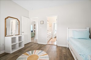 4 chambres, fer et planche à repasser, Wi-Fi gratuit, draps fournis