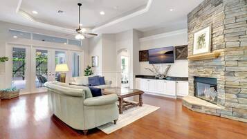 TV, fireplace, offices