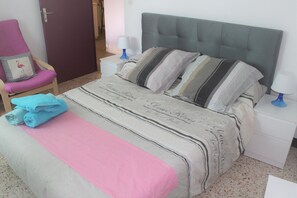 1 bedroom, iron/ironing board, free WiFi, bed sheets