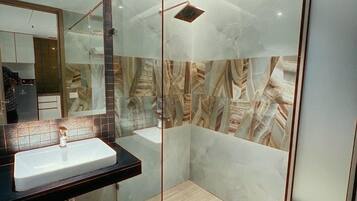 Bidet, towels, soap, shampoo