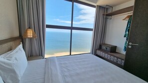 Studio – deluxe | Allergitestet sengetøy, minibar, skrivebord og skrivebord for bærbar PC