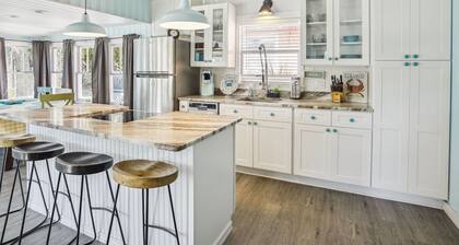 Beach Life 2 - Cozy Cottage Vibes