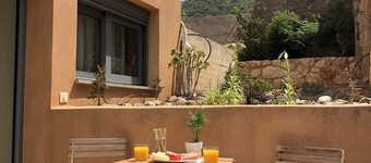 Cozy Cottage-18 Minutes drive to Monemvasia