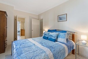 3 camere, ferro/asse da stiro, Wi-Fi