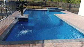 Pool - Sweet sunshine Living (Davenport)