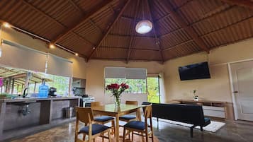 Cabin, 1 phòng ngủ, hút thuốc, quang cảnh vườn | Lounge
