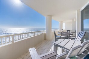 Outdoor dining - Beach Club 1705 B- Spring into a Sun Tan! Prime Dates are Filling Fast (Gulf Shores)