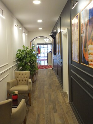 Front of property - ÇANKAYA SUIT HOTEL (Ankara)