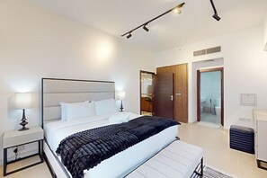 1 slaapkamer, een strijkplank/strijkijzer, wifi, beddengoed