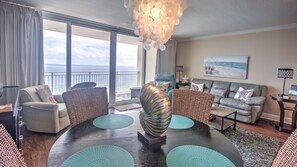 TV, DVD player - 17th Floor-Emerald Beach-upscale luxury 1 bed 2 bath, incredible gulf view (Panama City Beach)