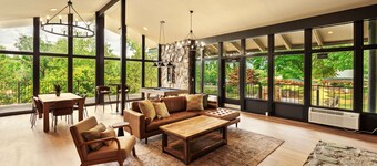 Tremont Lodge & Resort