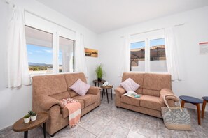 TV - Villa Patri - Three Bedroom Villa, Sleeps 6 (Cala en Porter)