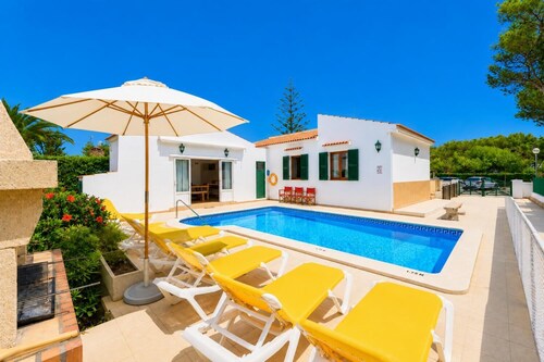Villa Estrella - Three Bedroom Villa, Sleeps 6