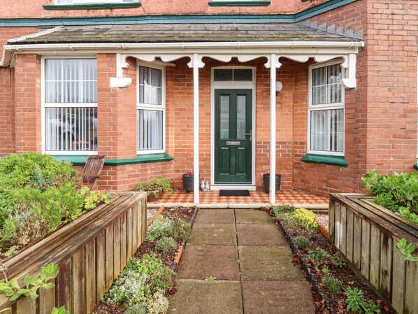 Exterior - Tidal Reach (Paignton)