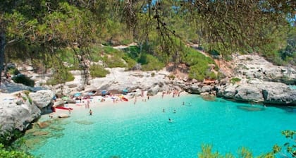 Villa Eugenia Large Private Pool, A/C, WiFi