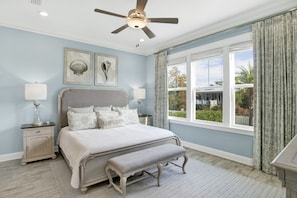 4 bedrooms, iron/ironing board, free WiFi, bed sheets - Coastal Cottage Retreat | Beach and Trail Access | Community Pool (Orange Beach)