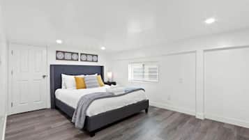 2 Schlafzimmer, Zimmersafe, Bügeleisen/Bügelbrett, kostenloses WLAN