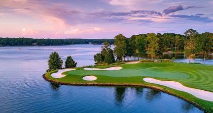 Serene Lakefront Gem | Spa & Local Wineries