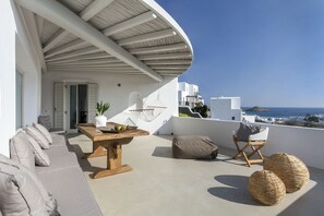 Exterior - Breathtaking 6Bed villa in Platis Gialos (Mykonos)