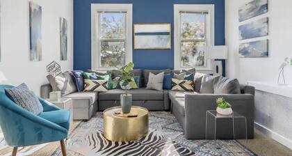 Jungle Retreat! Parking/Yard/Wine/Firepit