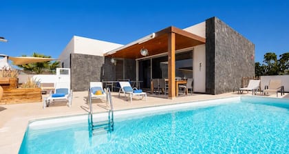 Villa Sal Marina - Three Bedroom Villa, Sleeps 6