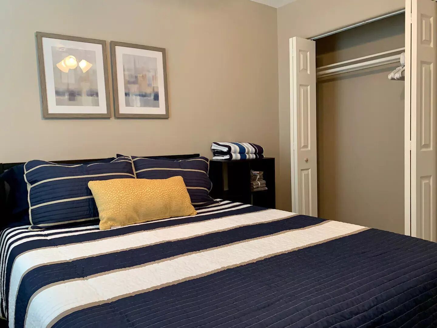 3 bedrooms, iron/ironing board, WiFi, bed sheets