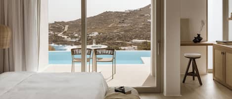 Superior Pool Suite Sea View | 1 sovrum, sängtillbehör av högsta kvalitet och minibar