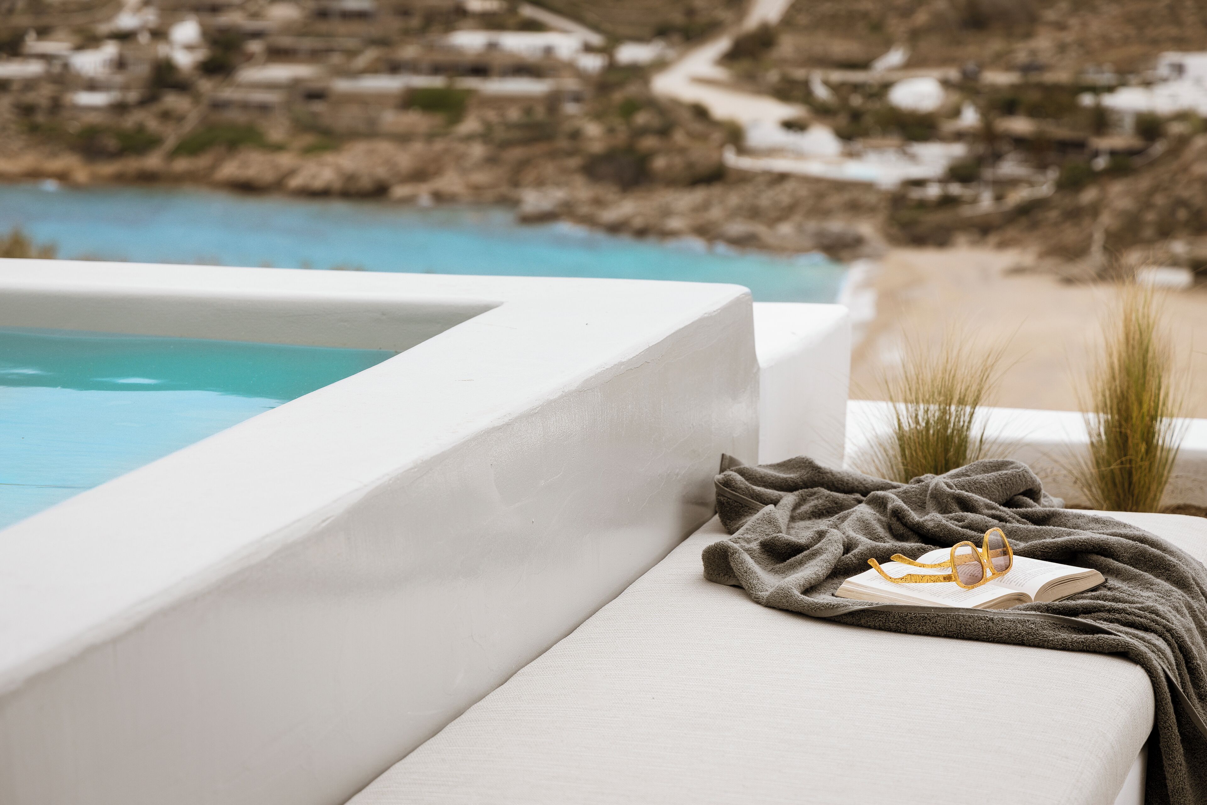 Deluxe Jetted Tub Suite with Sea View | Beach/ocean view