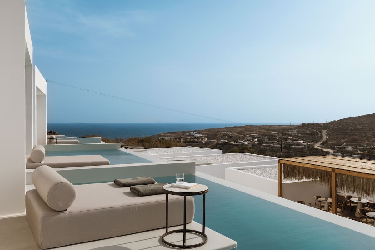 Superior Pool Suite with Sea View | Private pool