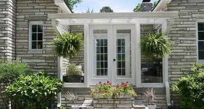 Luxury Historic North Hills - 3 minutes from Downtown & UT