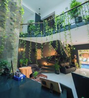 Sala de estar en el lobby